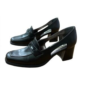 Vintage 80’s/90’s Loafer Heels size 7.5 or European 38, made in Greece